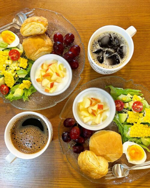 Yogurt with Apples, Fresh Veggies, and Fruit