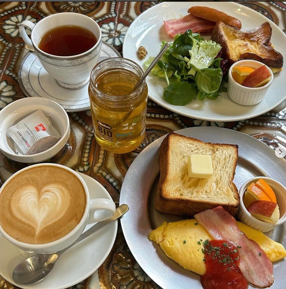 French Toast with Bacon and Omelette Toast