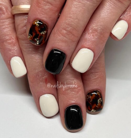 classy tortoise nails for fall